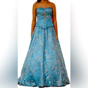 Anjali Prom two-piece ball gown size 4 women skirt with corset top